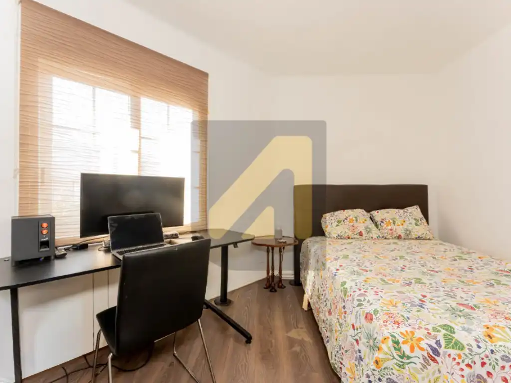 Apartamento en venta en Calle Emporda De L'