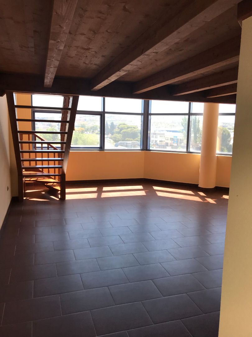 Lofts for sale in Avenida de Madrid, 88, Centro