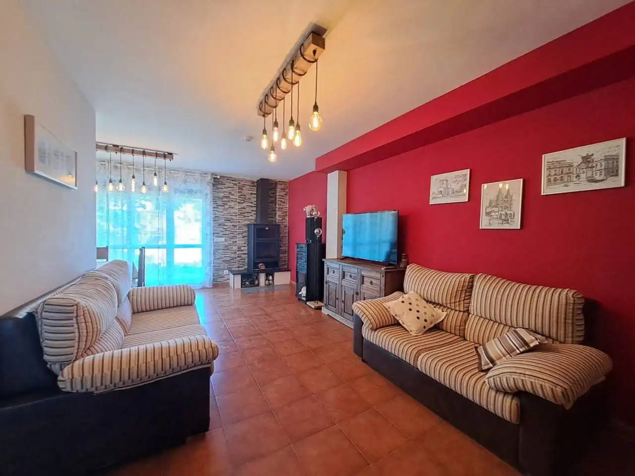 Sala de estar de Casa o chalet en venta en Valdorros con Calefacción, Jardín privado y Parquet