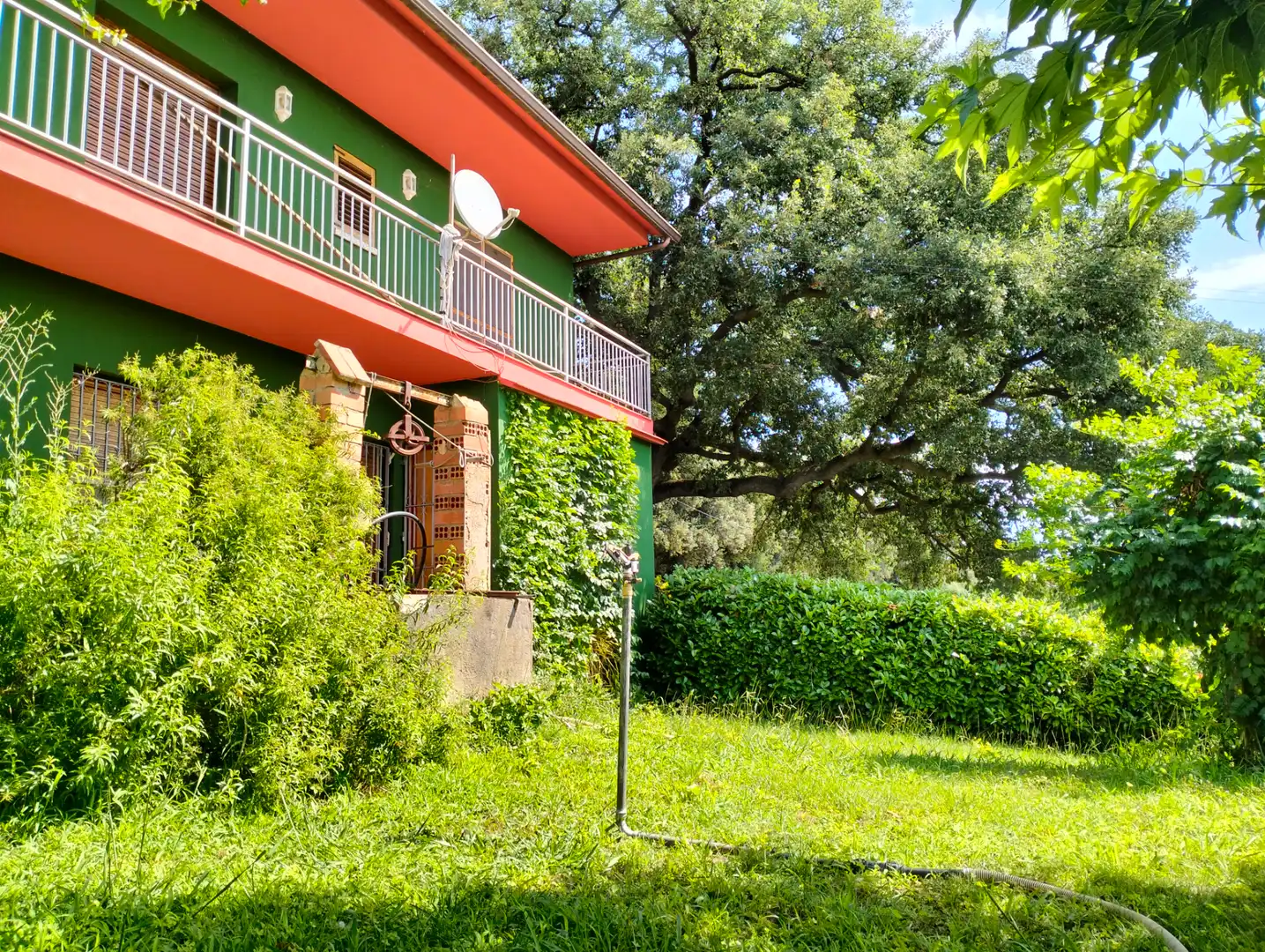 Vista exterior de Casa o xalet en venda en Cervià de Ter amb Jardí privat, Terrassa i Balcó