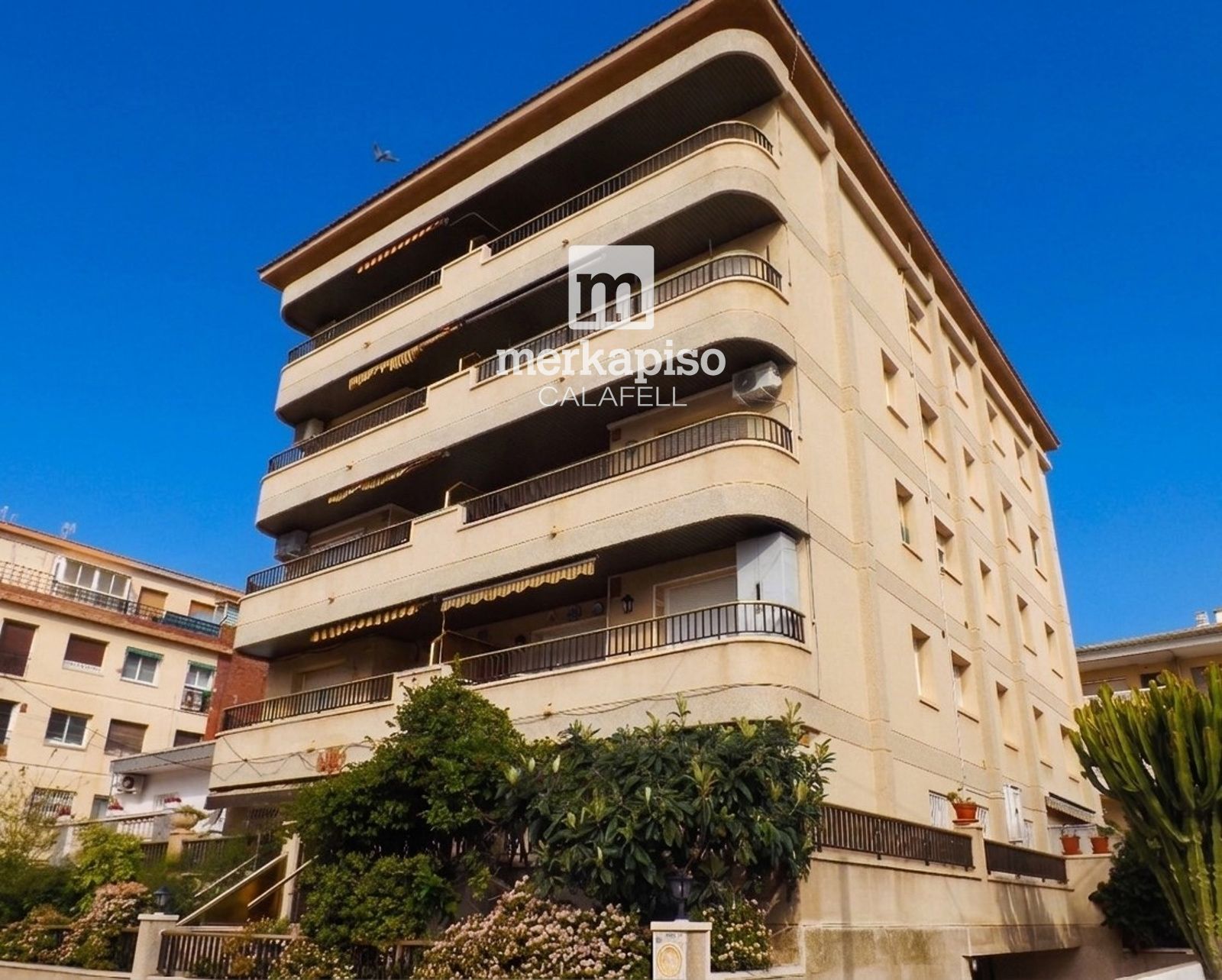 Außenansicht von Wohnung zum Verkauf in Calafell mit Klimaanlage, Heizung und Terrasse