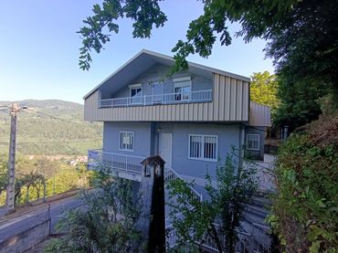 Xalet amb balcó en venda a Aldea Ramuin