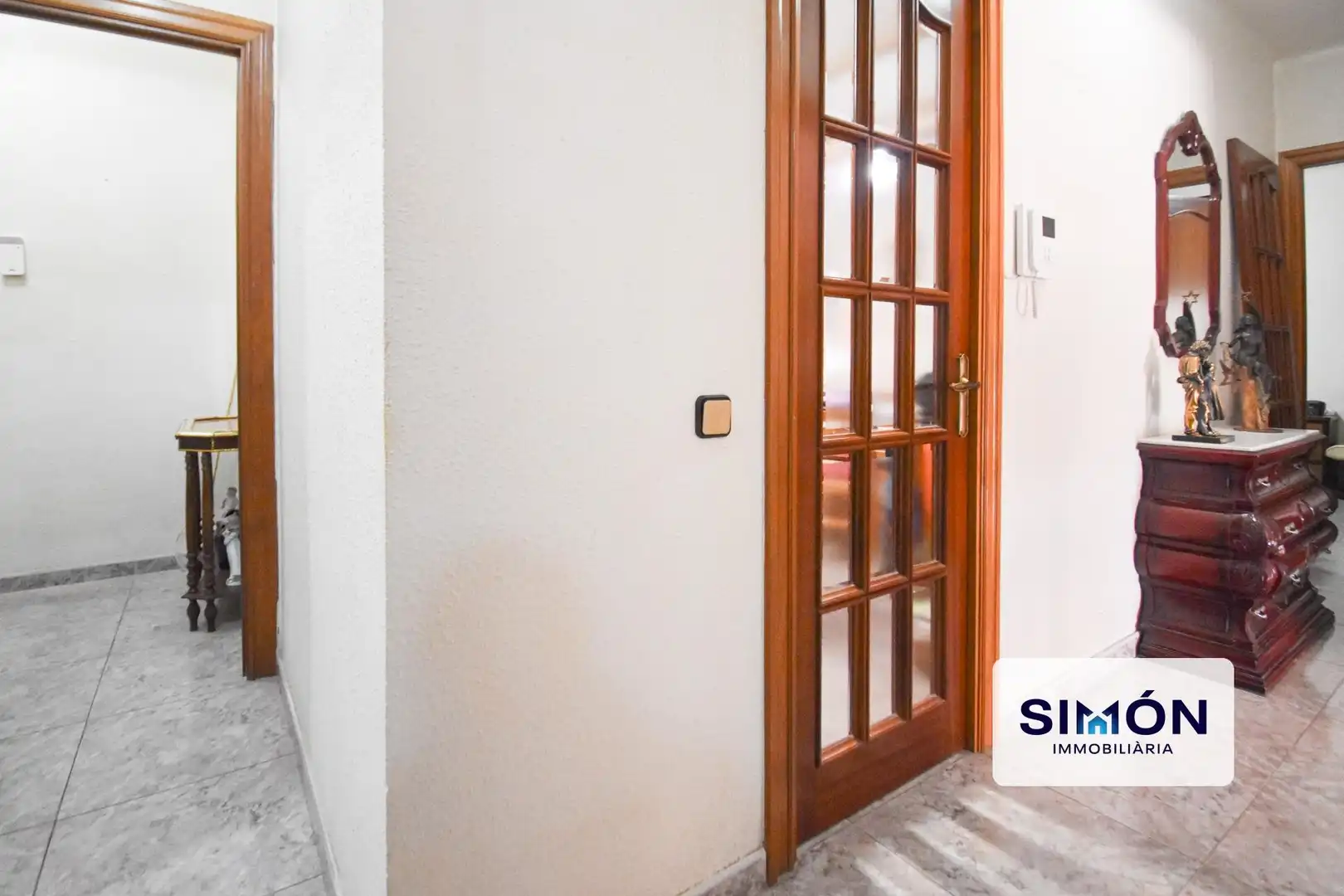 Flat for sale in Manresa  with Balcony