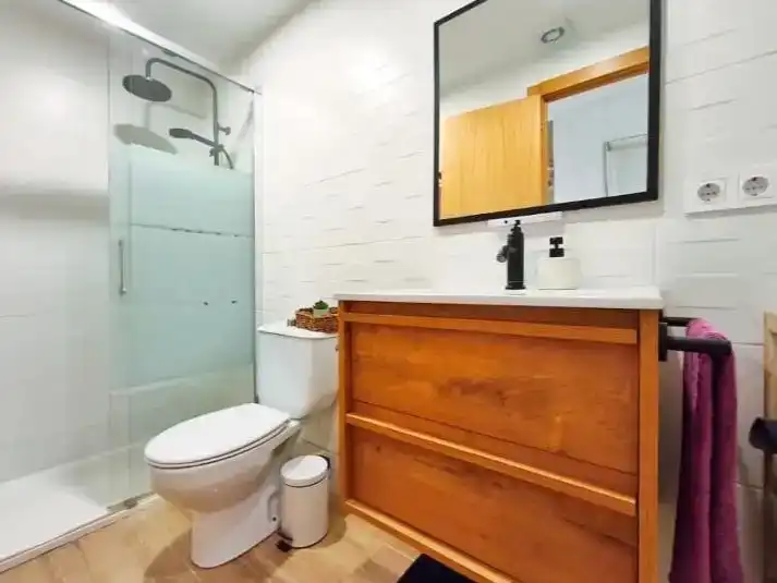 Baño de Piso de alquiler en Llevant