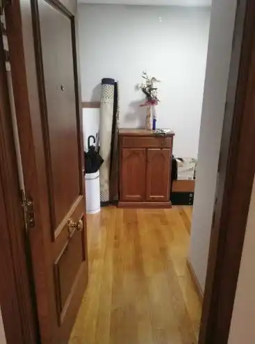 Dormitori de Pis en venda en Ourense Capital  amb Calefacció, Parquet i Terrassa