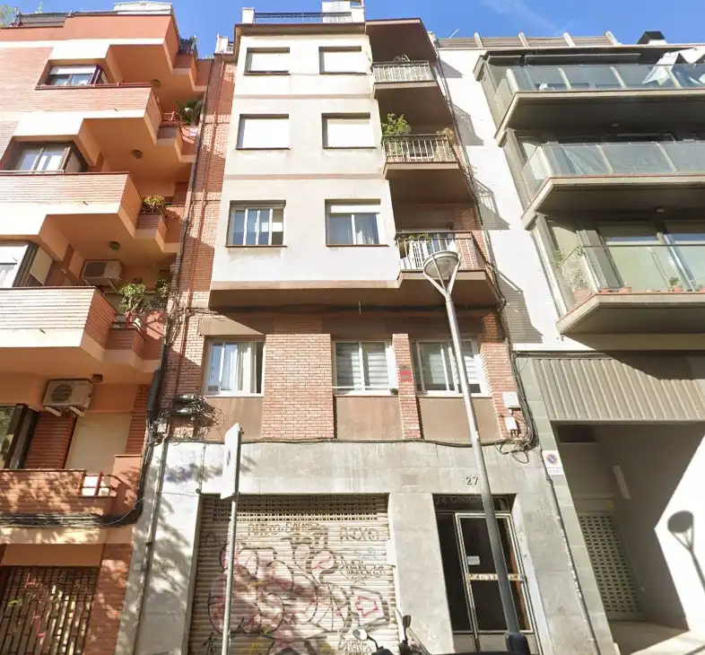 Vista exterior de Local en venta en Horta - Guinardó