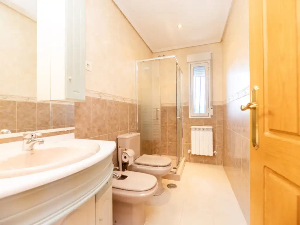 Baño de Casa o chalet en venta en Galapagar con Jardín privado, Terraza y Trastero