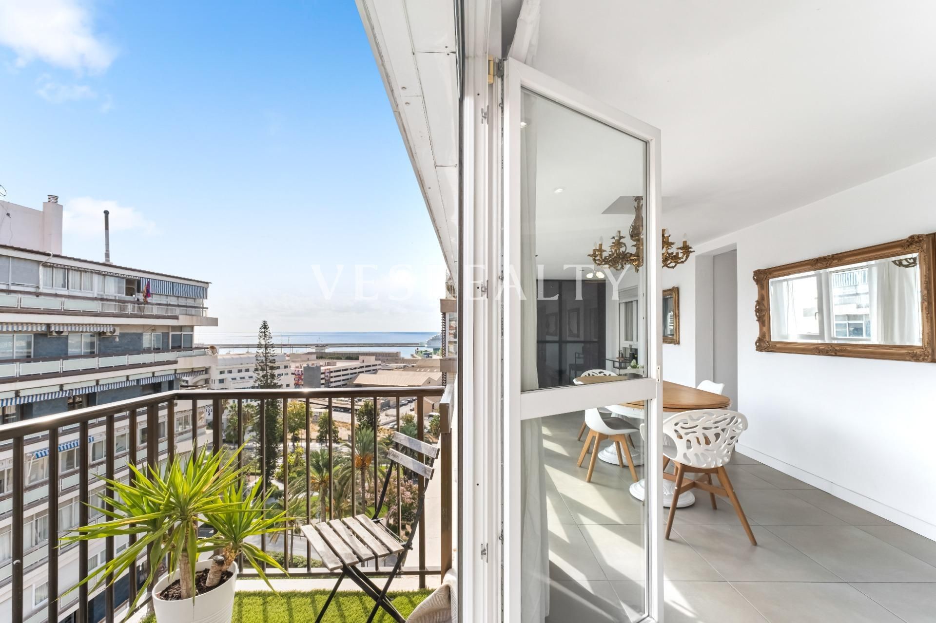 Bedroom of Attic for sale in Alicante / Alacant  with Air Conditioner and Terrace