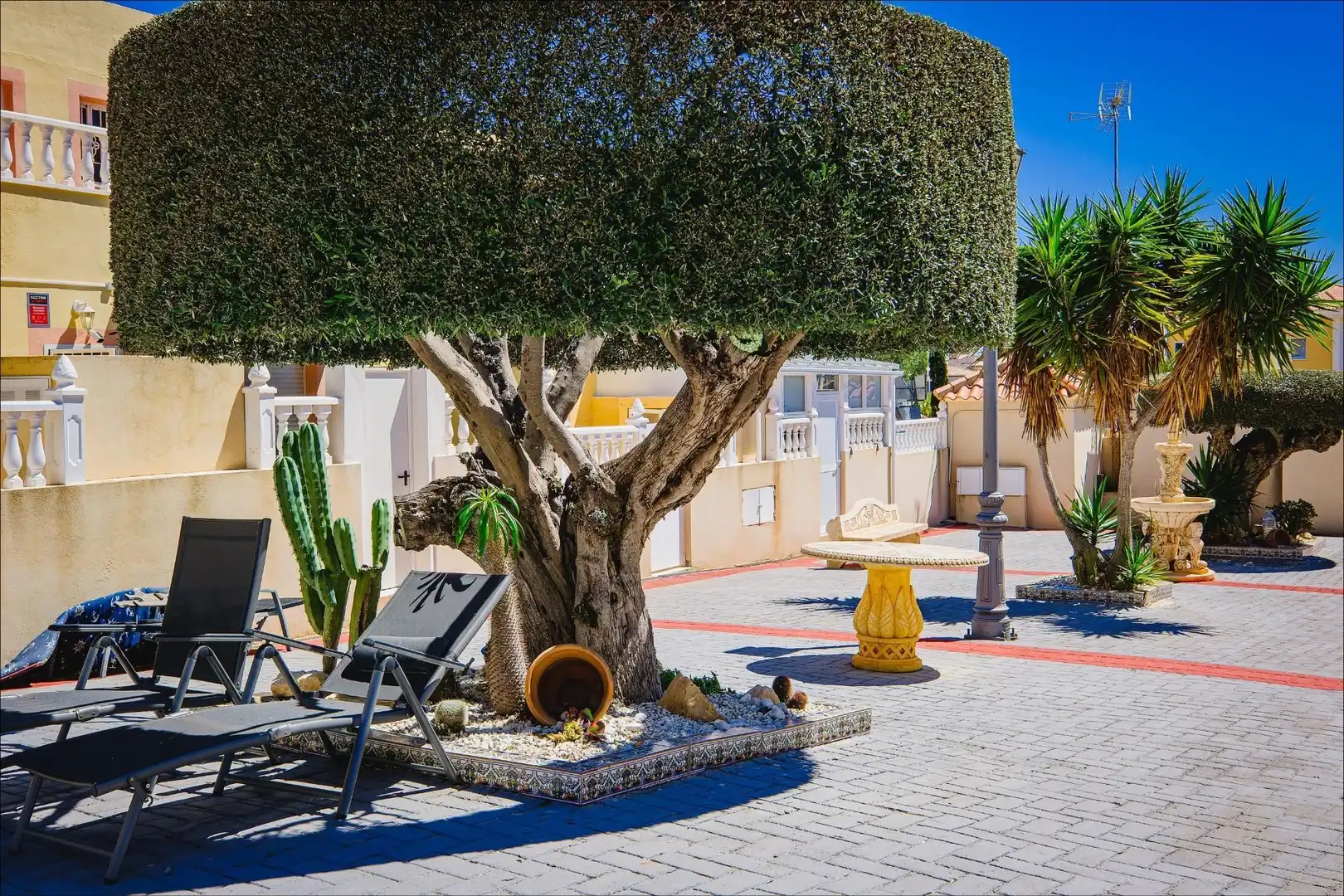 Jardín de Casa adosada en venta en Orihuela con Aire acondicionado, Terraza y Trastero
