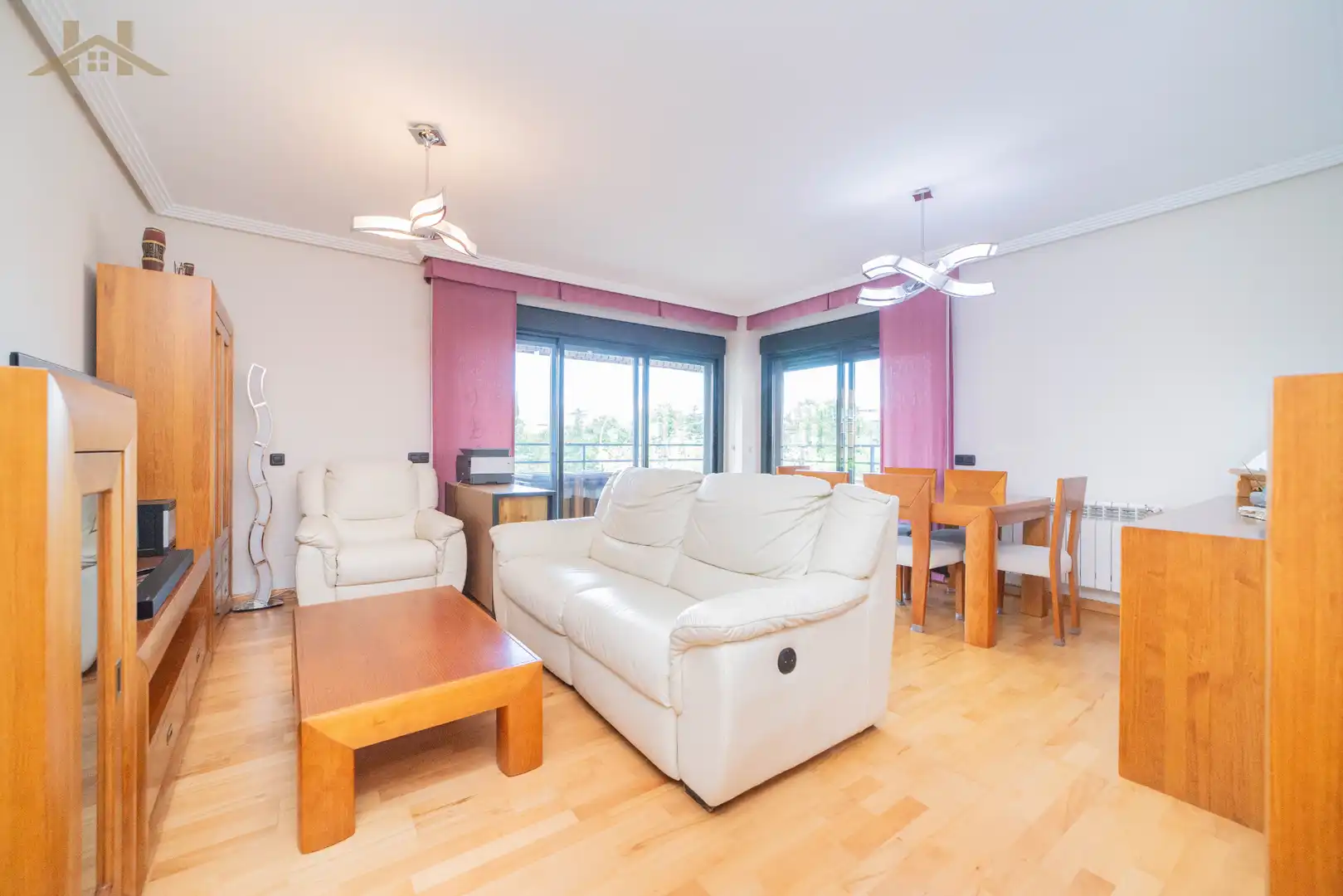 Living room of Flat for sale in Boadilla del Monte  with Air Conditioner, Heating and Terrace