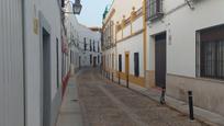 Vista exterior de Casa o xalet en venda en  Córdoba Capital amb Aire condicionat, Terrassa i Balcó