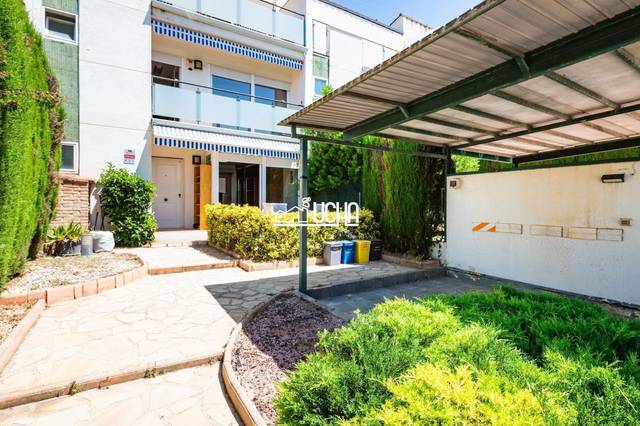 Casa adosada en Venta en  LA ARBOLEDA MAS CAMARENA en Mas Camarena