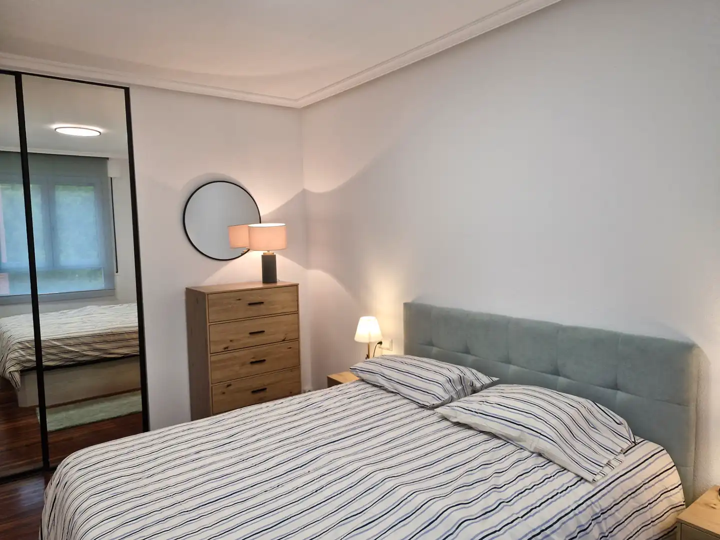 Habitación de Piso de alquiler en Bilbao  con Calefacción, Parquet y Amueblado