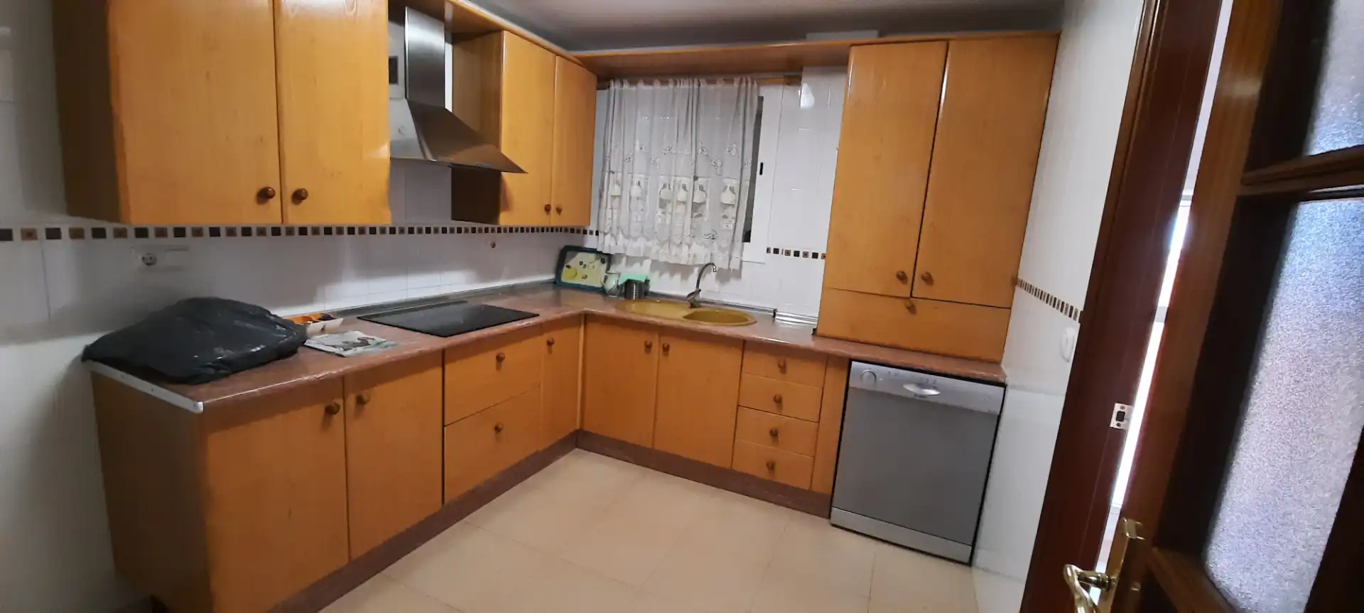 Cuina de Pis de lloguer en Lucena amb Aire condicionat, Calefacció i Terrassa