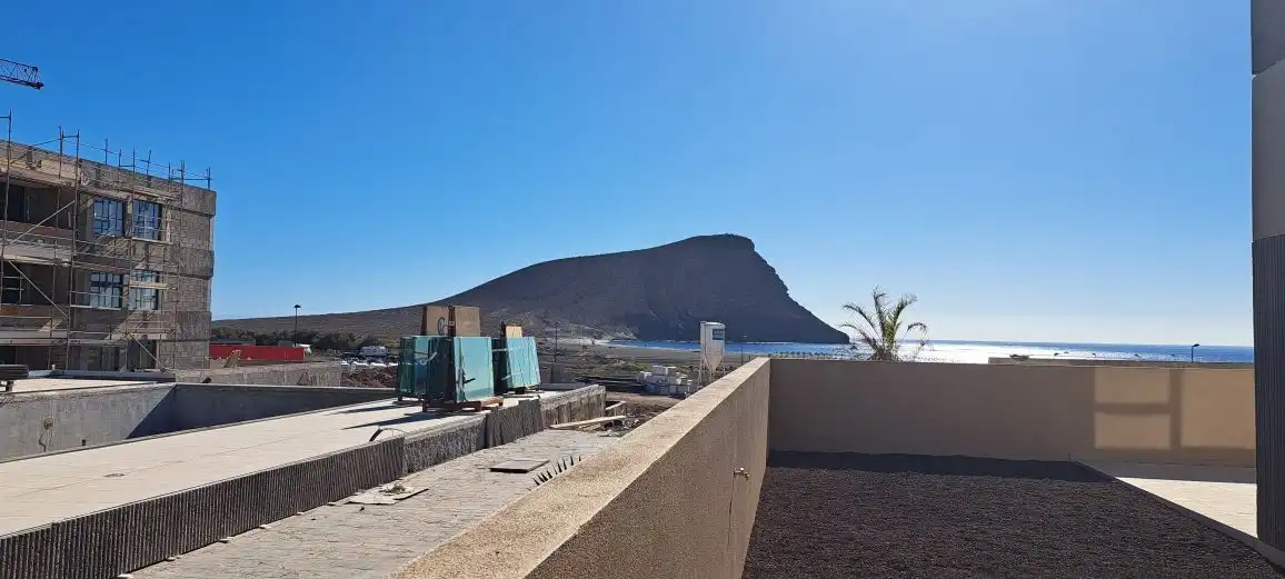 Außenansicht von Wohnungen zum Verkauf in Granadilla de Abona mit Privatgarten, Terrasse und Abstellraum