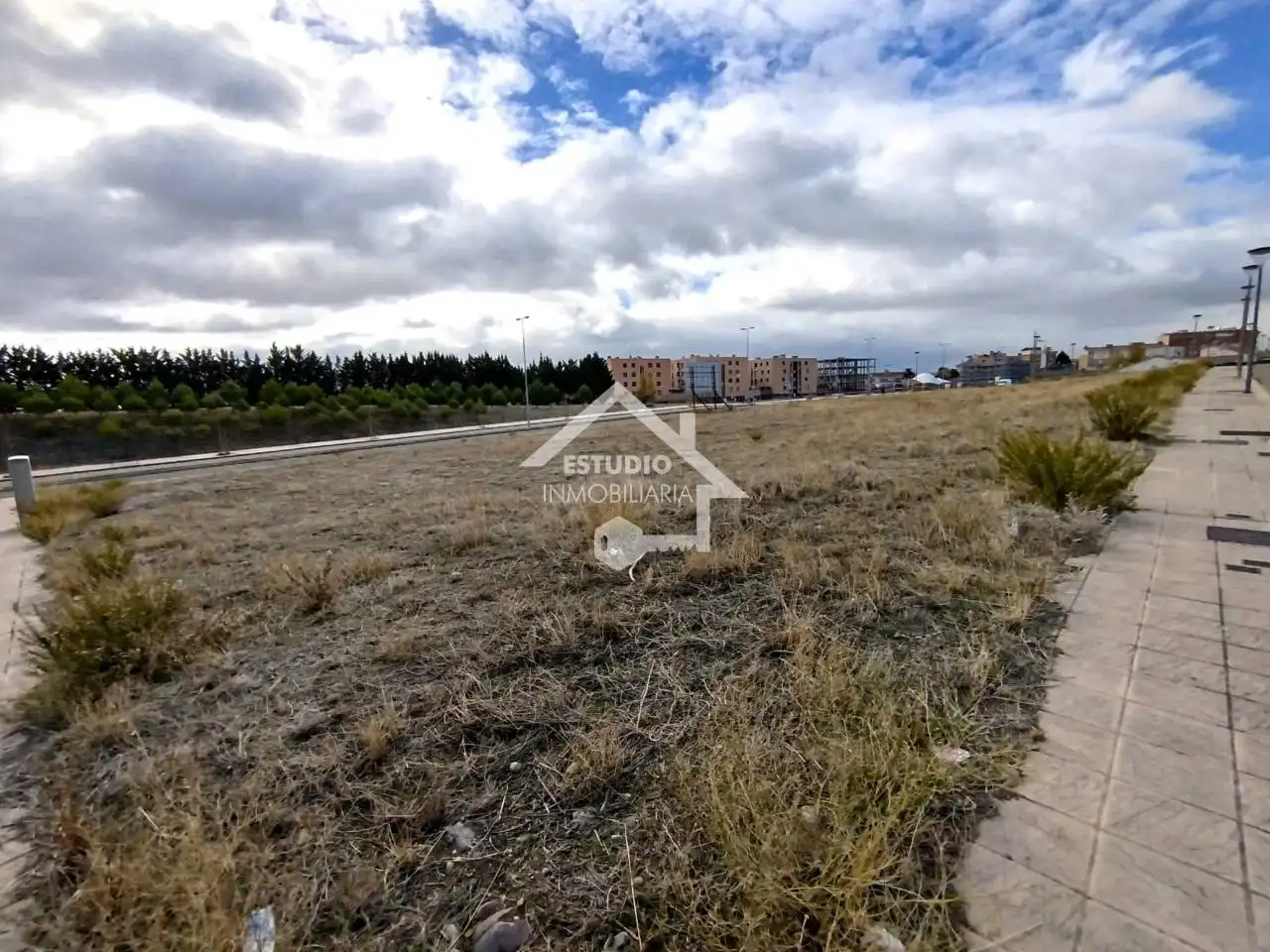 Residential land for sale in Calle Eliseo Sainz Ripa, imagen 14
