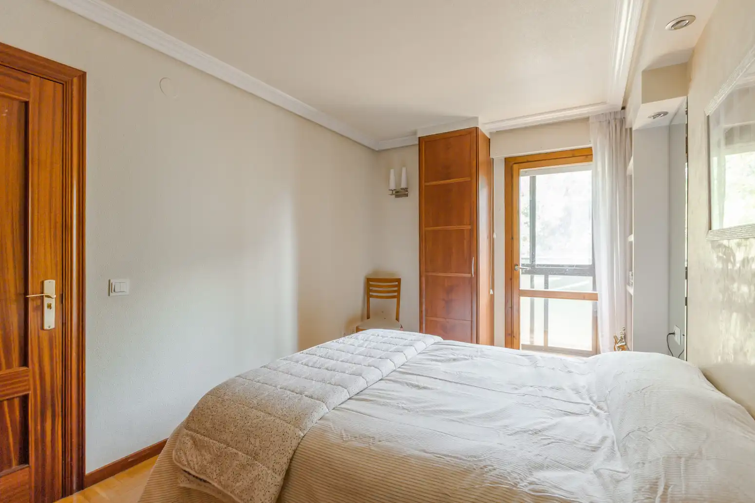 Habitación de Piso en venta en  Pamplona / Iruña con Calefacción, Parquet y Terraza