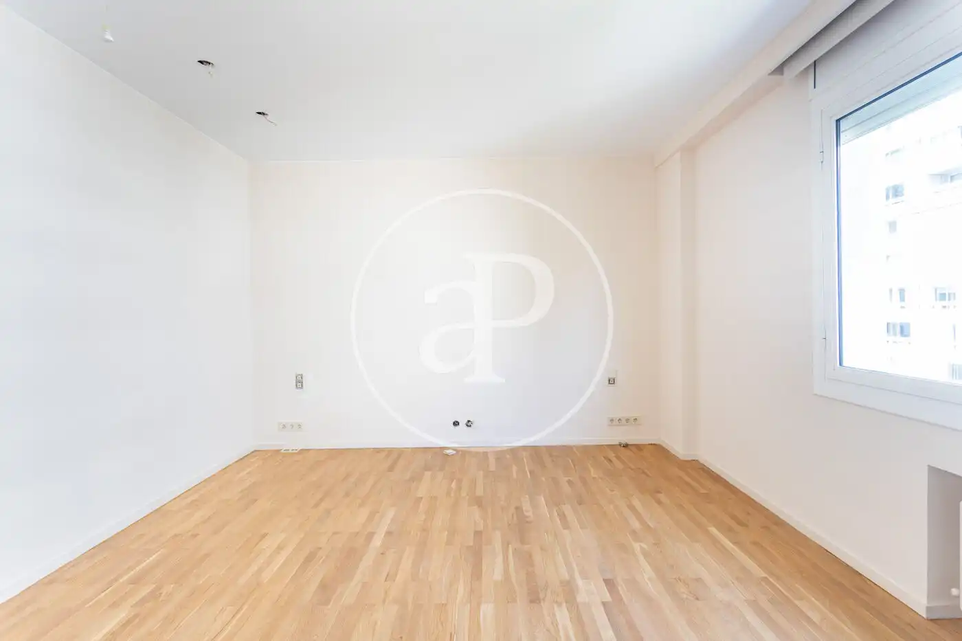 Living room of Flat for rent in Barcelona  with Air Conditioner, Heating and Private garden