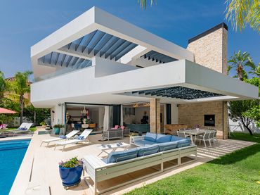 Casa amb piscina en venda a Nueva Andalucía