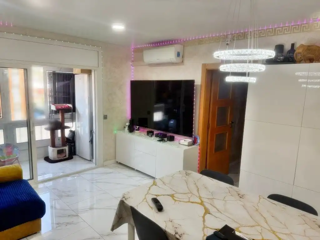 Kitchen of Flat for sale in Sant Vicenç Dels Horts  with Air Conditioner and Balcony