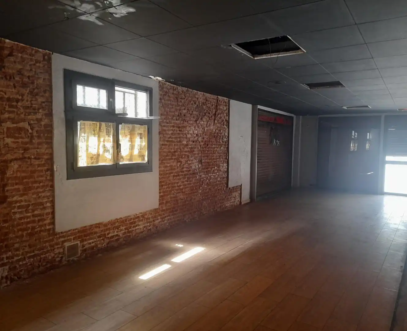 Local comercial de lloguer a Eixample, imagen 2