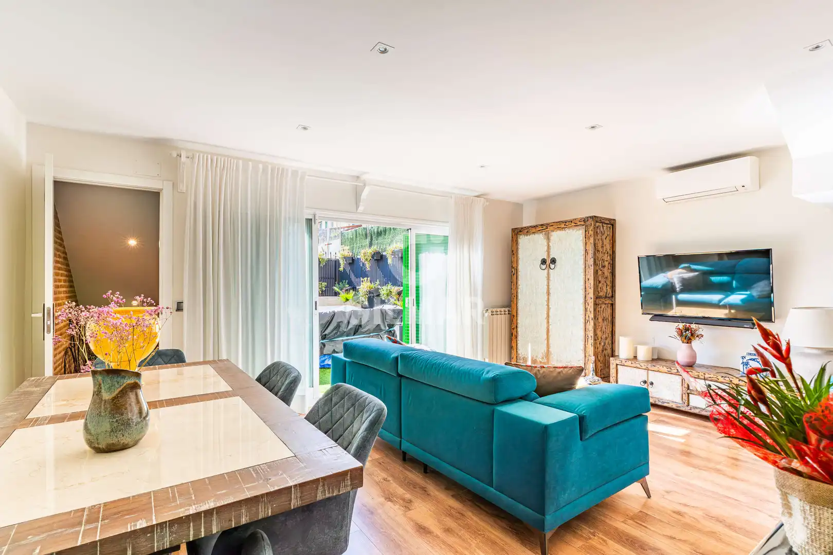 Living room of Detached homes for sale in Pinto  with Heating, Private garden and Furnished