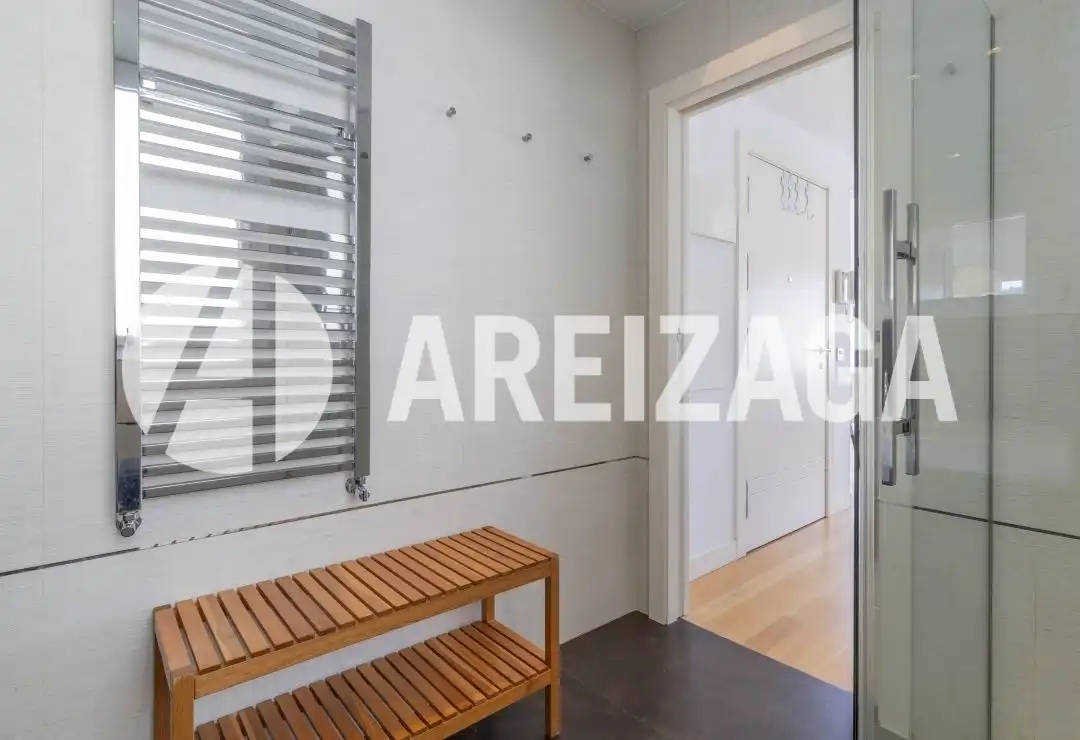 Ático en venta en Donostia - San Sebastián  con Aire acondicionado y Calefacción
