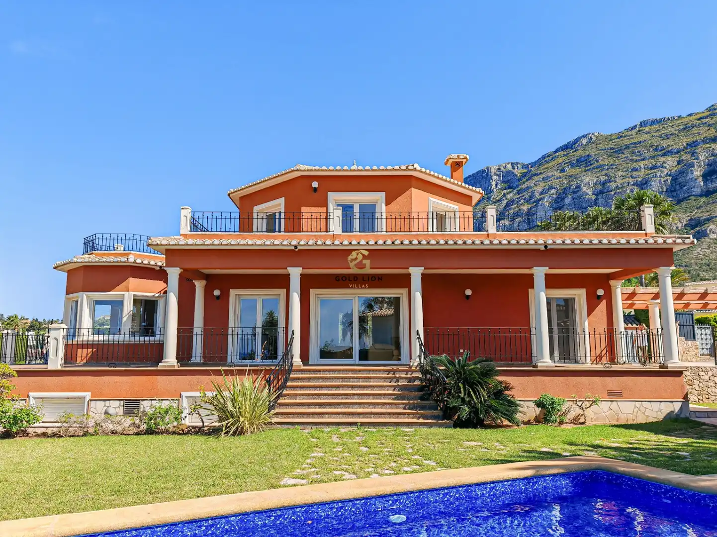 Exterior view of Houses for sale in Dénia  with Air Conditioner, Heating and Private garden