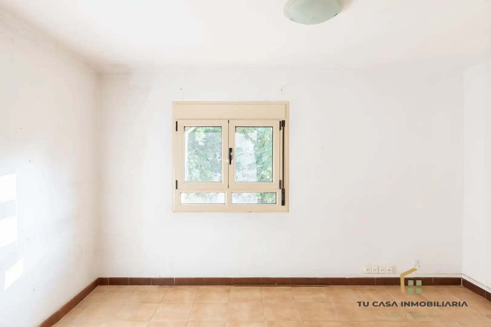 Bedroom of Flat for sale in Badalona  with Air Conditioner