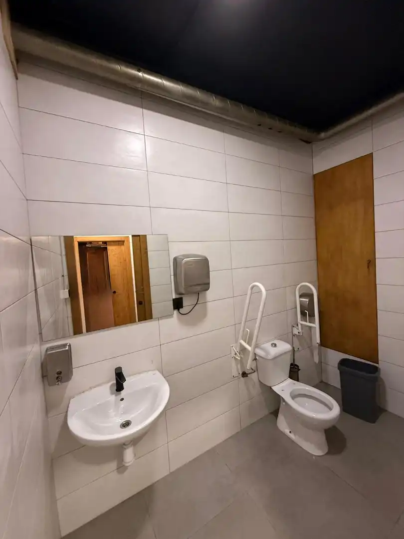 Local comercial en traspaso en Paseo Marítimo 501, imagen 9