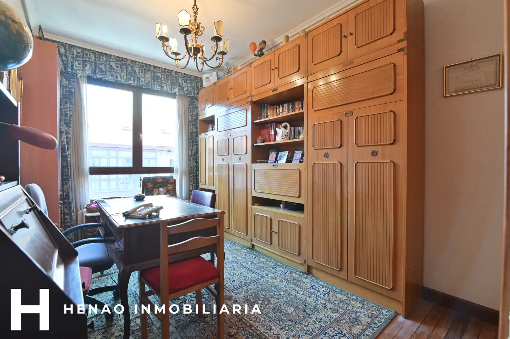 Bedroom of Flat for sale in Abando - Albia