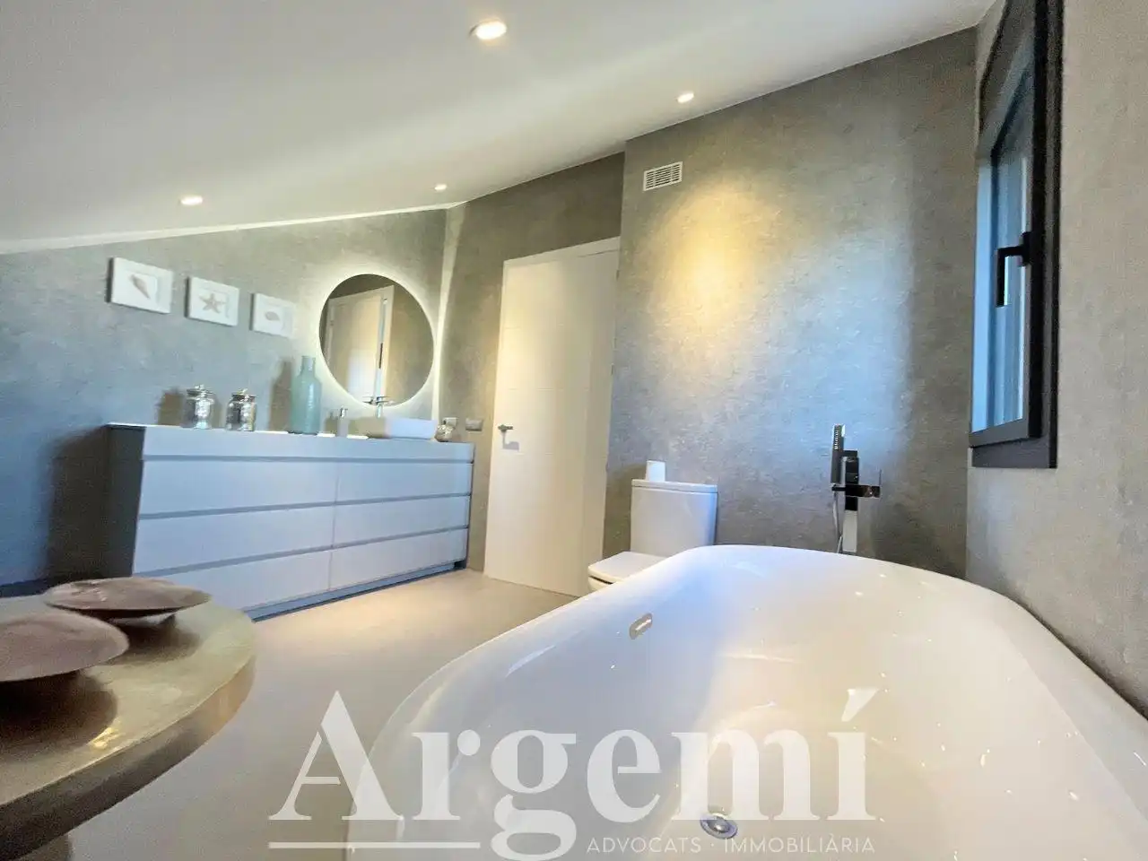Baño de Casa o chalet en venta en Palau-solità i Plegamans con Aire acondicionado, Calefacción y Jardín privado