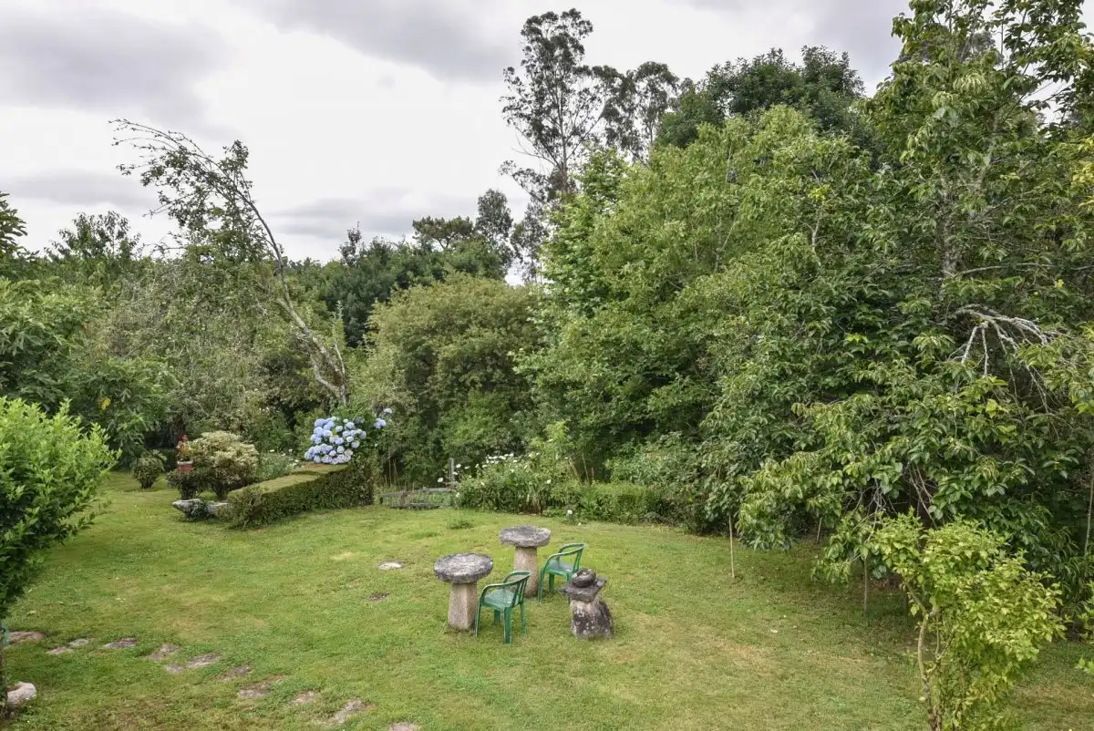 Jardí de Casa o xalet en venda en Mondariz amb Jardí privat, Terrassa i Traster