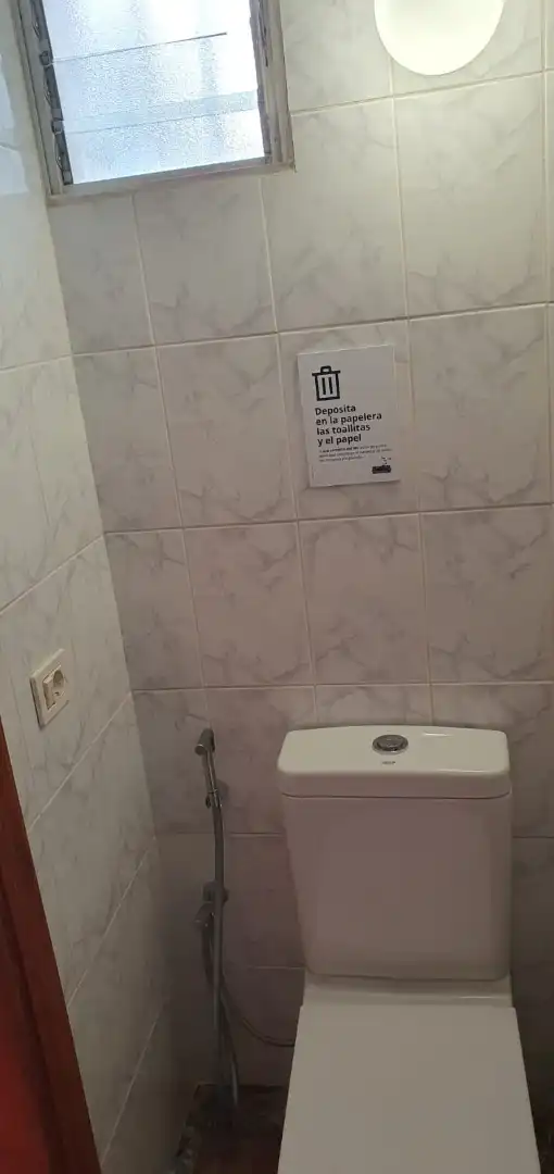 Baño de Apartamento en venta en San Cristóbal de la Laguna con Terraza, Horno y Lavadora