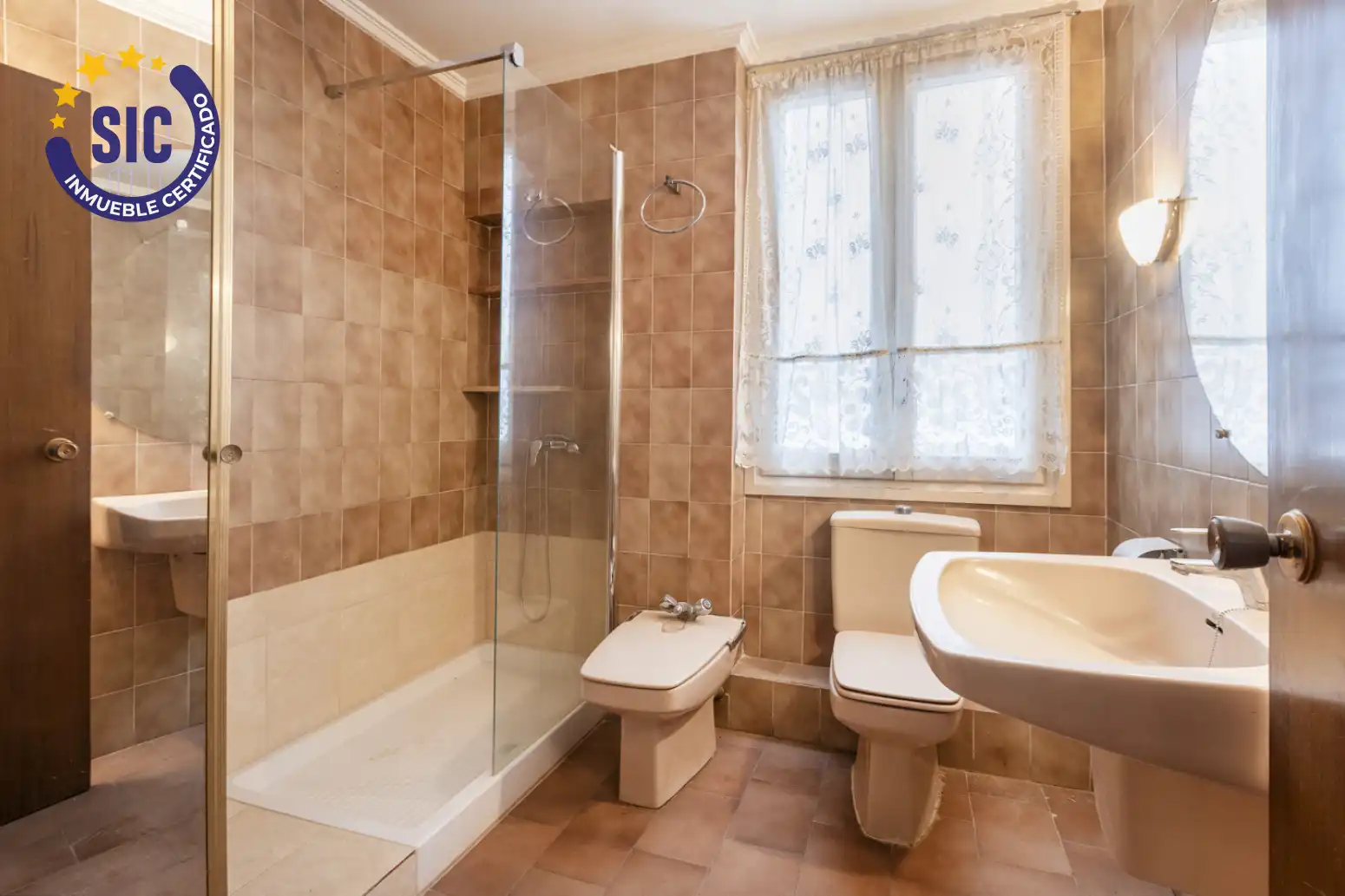 Bathroom of Flat for sale in Valencia