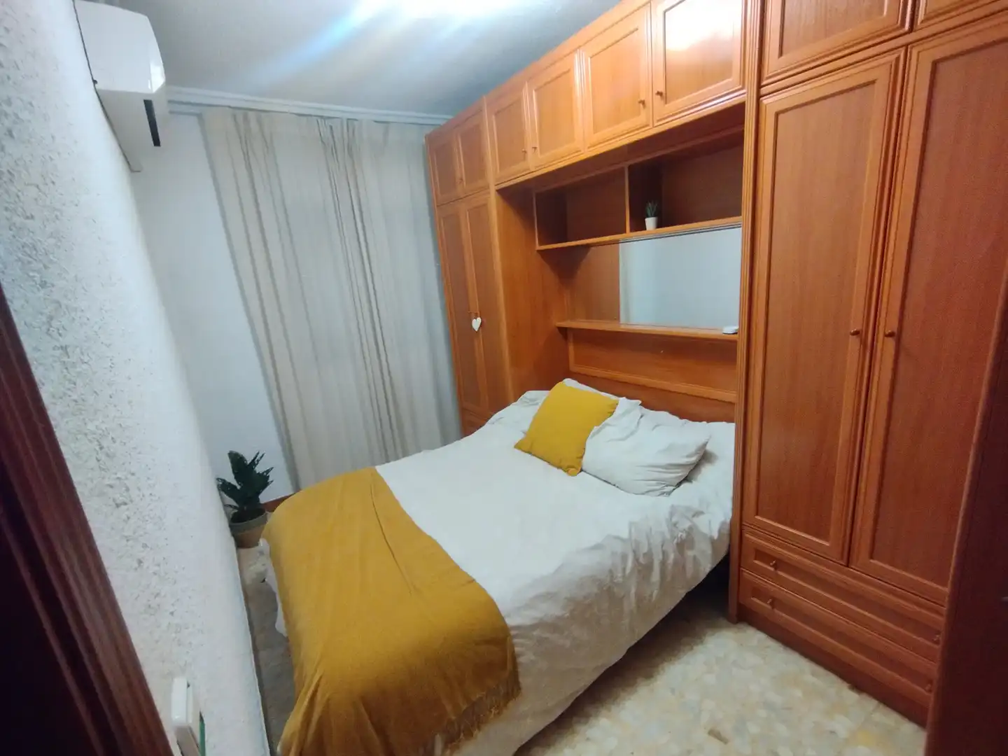 Schlafzimmer von Wohnung zum Verkauf in Zaragoza mit Heizung, Terrasse und Möbliert