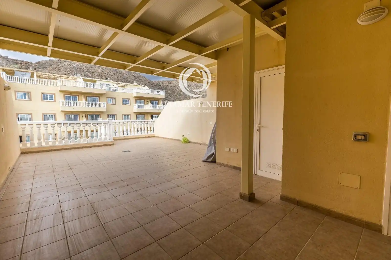 Ático con piscina en venta en C. Quezal, imagen 3