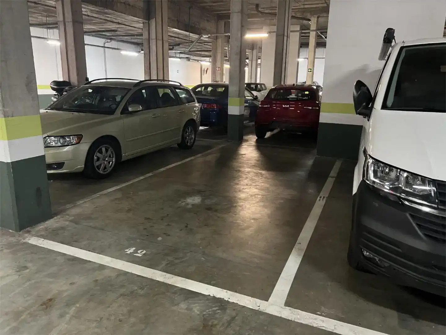Parkplatz von Garage zum Verkauf in Terrassa