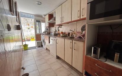 Kitchen of Flat for sale in  Cádiz Capital  with Air Conditioner and Terrace