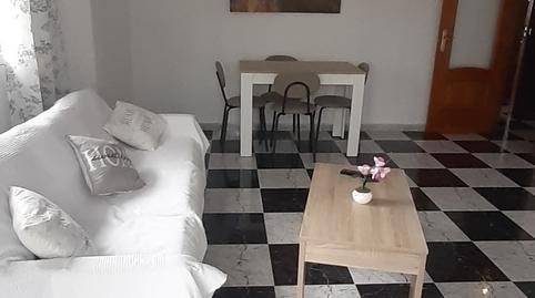 Photo 4 of Flat to rent in Granada, Centro- San Felipe - Huerta Fava, La Línea de la Concepción