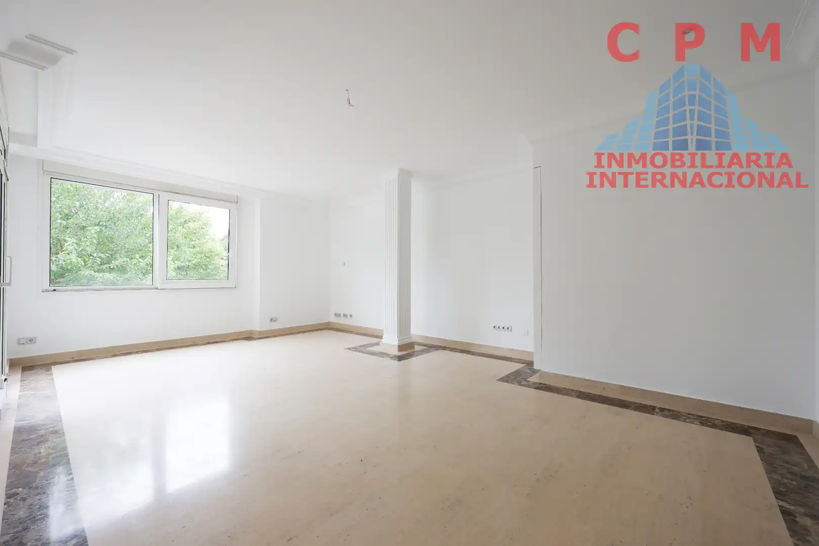 Sala d'estar de Casa o xalet de lloguer en Madrid amb Aire condicionat, Calefacció i Jardí privat