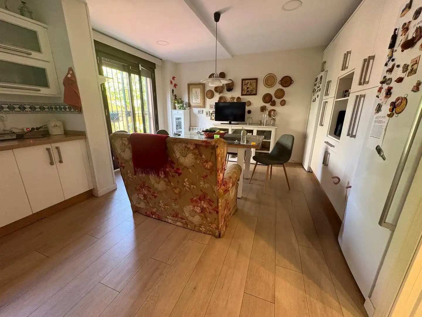 Living room of Detached homes for sale in Córdoba  with Air Conditioner, Heating and Private garden