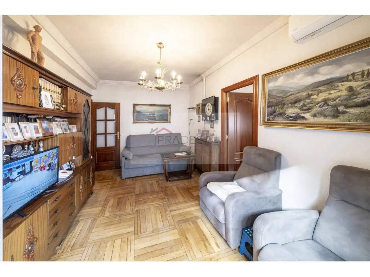 Sala de estar de Piso en venta en Madrid con Calefacción, Parquet y Terraza