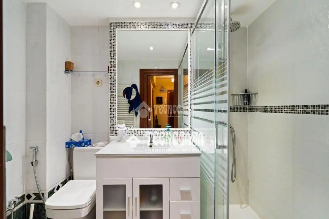 Baño de Piso en venta en Madrid con Aire acondicionado, Calefacción y Parquet