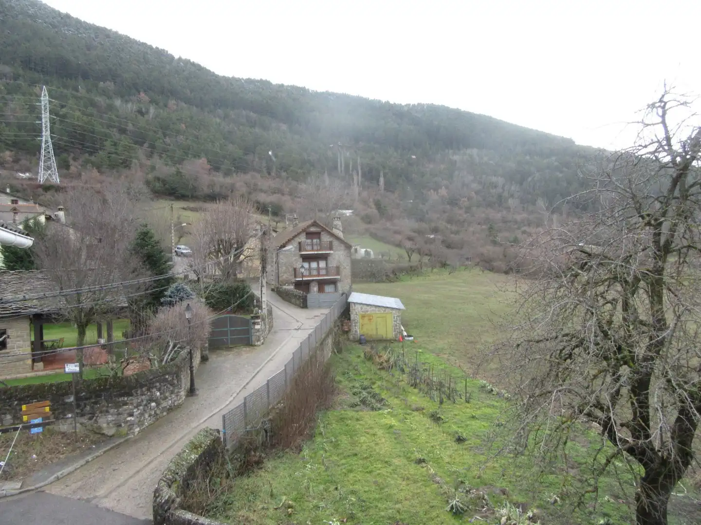 Vista exterior de Finca rústica en venta en Villanúa con Calefacción, Terraza y Trastero