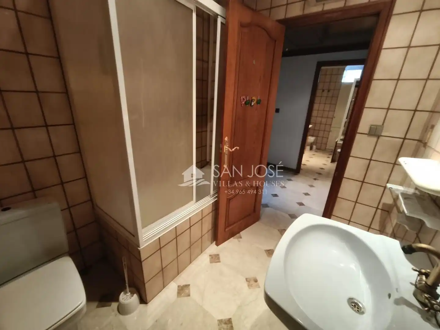 Baño de Piso en venta en Novelda con Aire acondicionado y Terraza