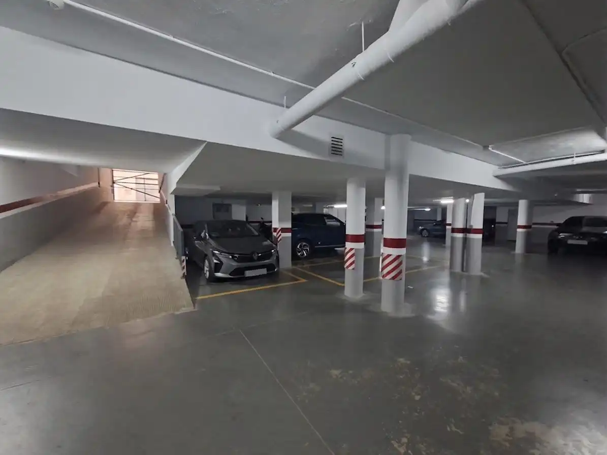 Aparcament de Planta baixa en venda en Alfafar amb Aire condicionat, Terrassa i Traster