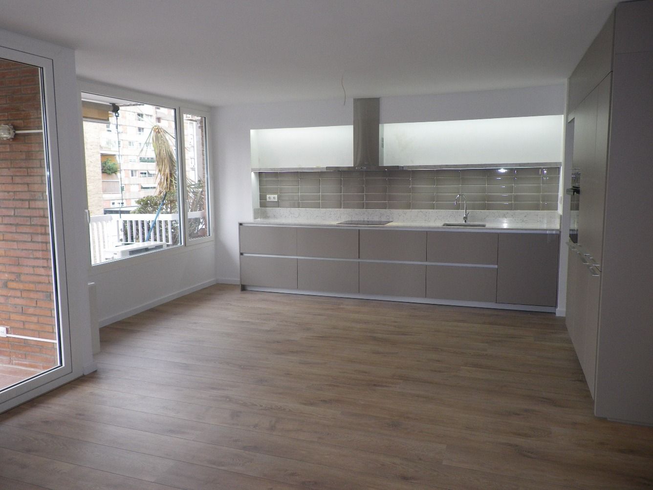 Kitchen of Flat to rent in  Barcelona Capital  with Air Conditioner, Heating and Parquet flooring