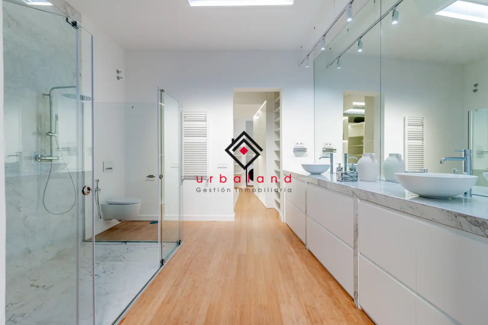 Baño de Piso en venta en Madrid con Aire acondicionado, Calefacción y Trastero