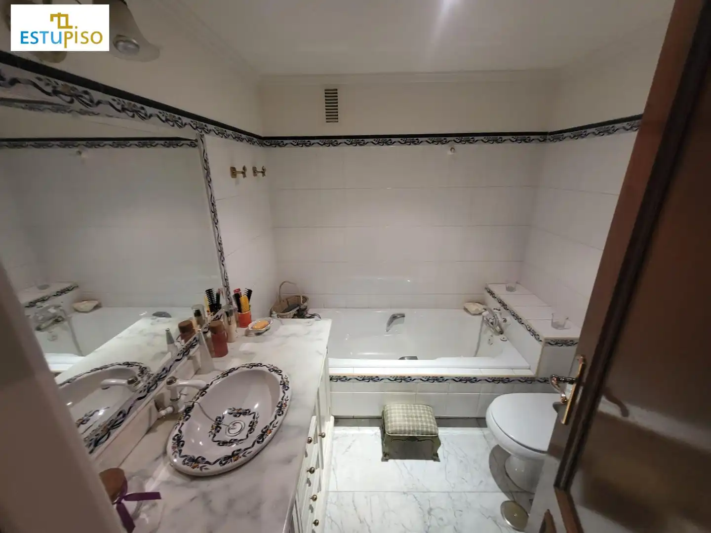 Baño de Piso en venta en León Capital  con Parquet